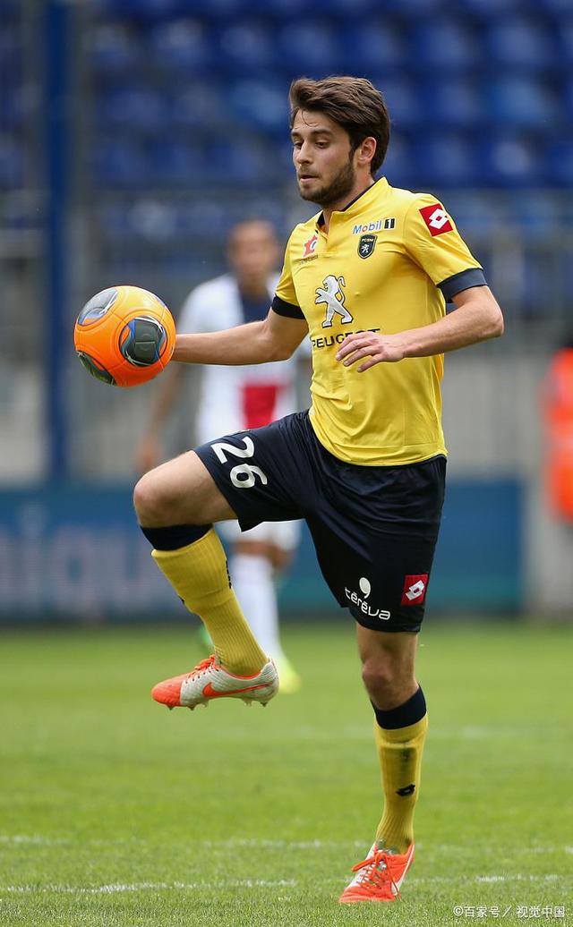 瓦朗谢纳将在客场对决洛里昂,豪取三分 瓦朗谢纳将在客场对决洛里昂,豪取三分