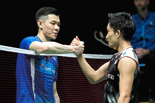 泰国队碾压韩国队,桃田贤斗统治全场 泰国队碾压韩国队,桃田贤斗统治全场