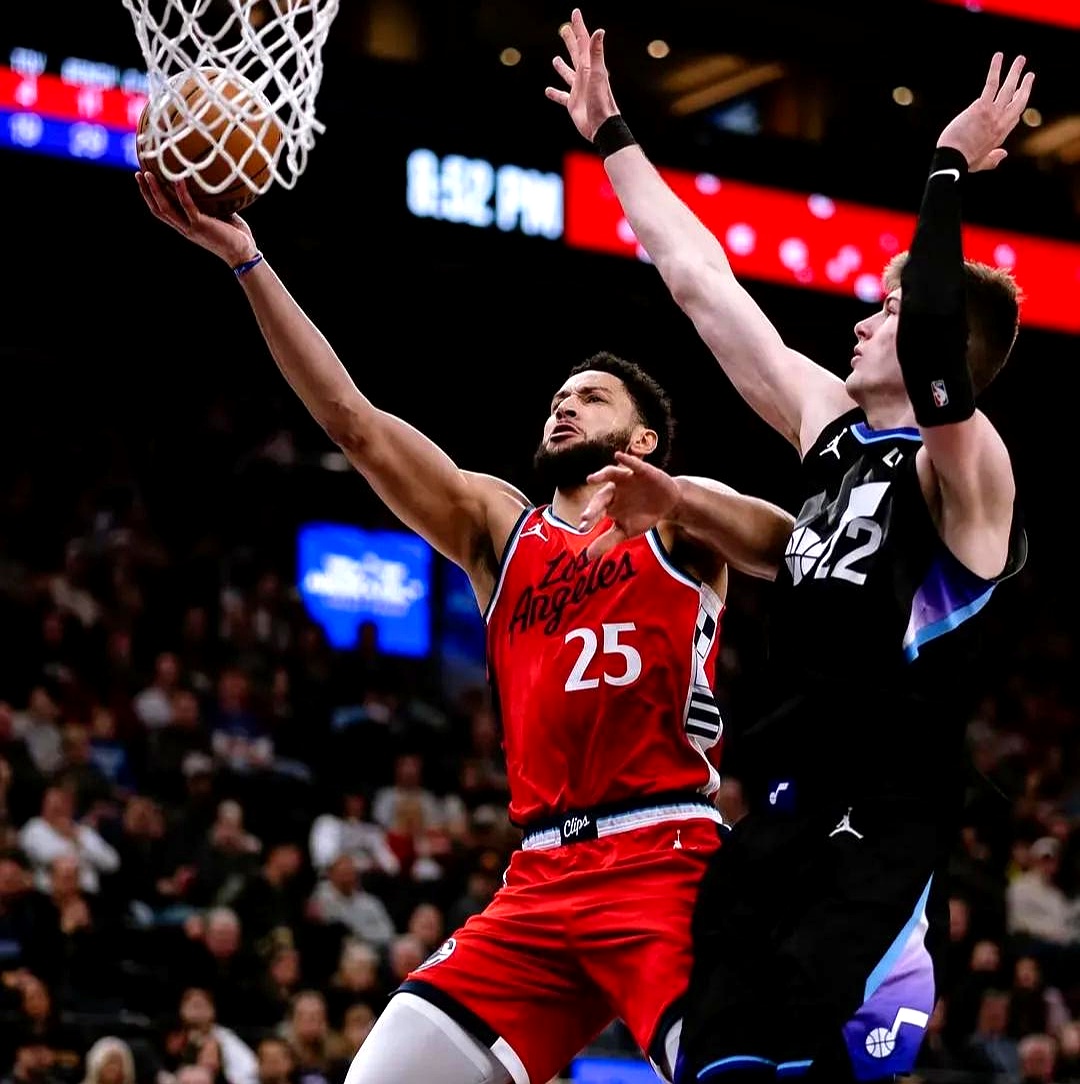 独行侠完胜西班牙男篮,西蒙斯打破历史纪录 独行侠完胜西班牙男篮,西蒙斯打破历史纪录