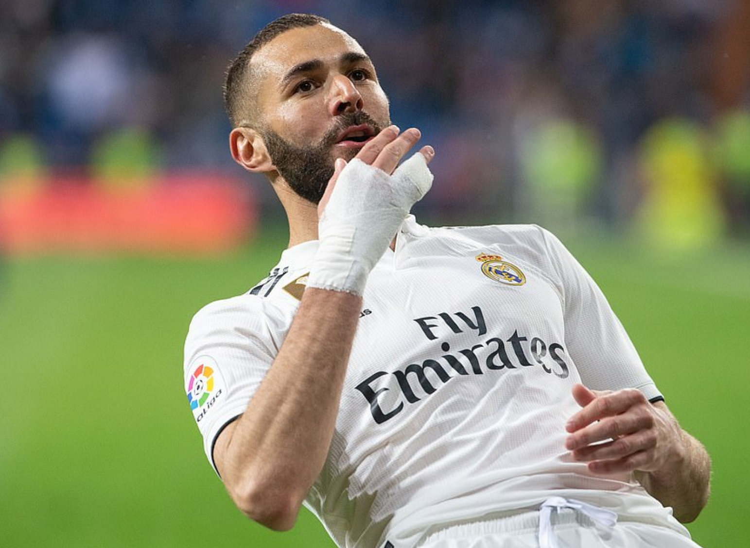 美国轻取墨西哥，本泽马高光表现