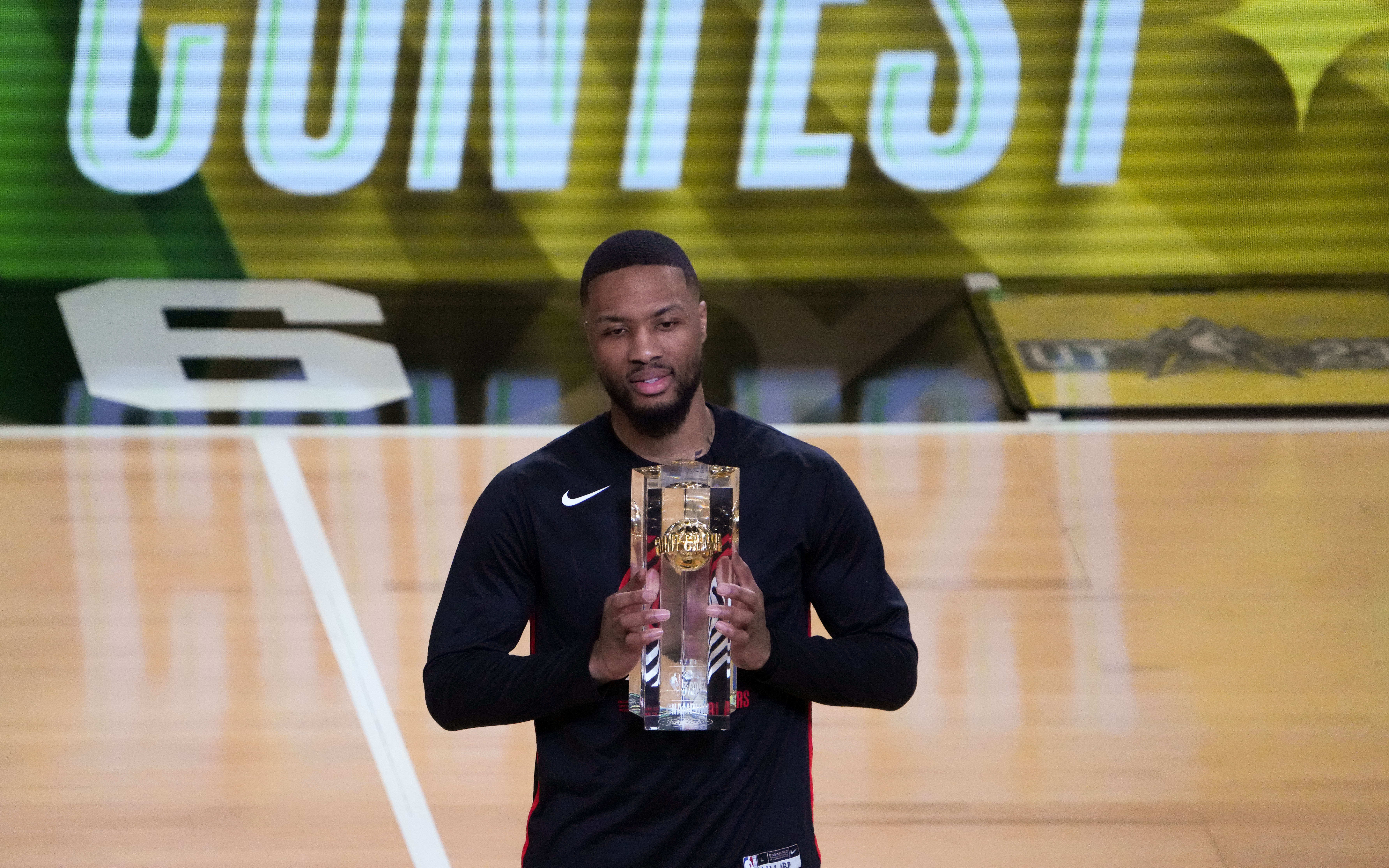 雷速体育直播官网-雷霆力克魔术，利拉德刷新纪录