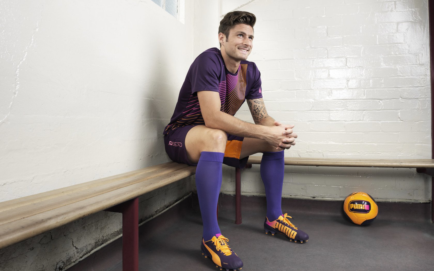 雷速体育直播-绝境中的红蓝之光，巴萨压哨绝杀马里，诠释足球的永恒魅力