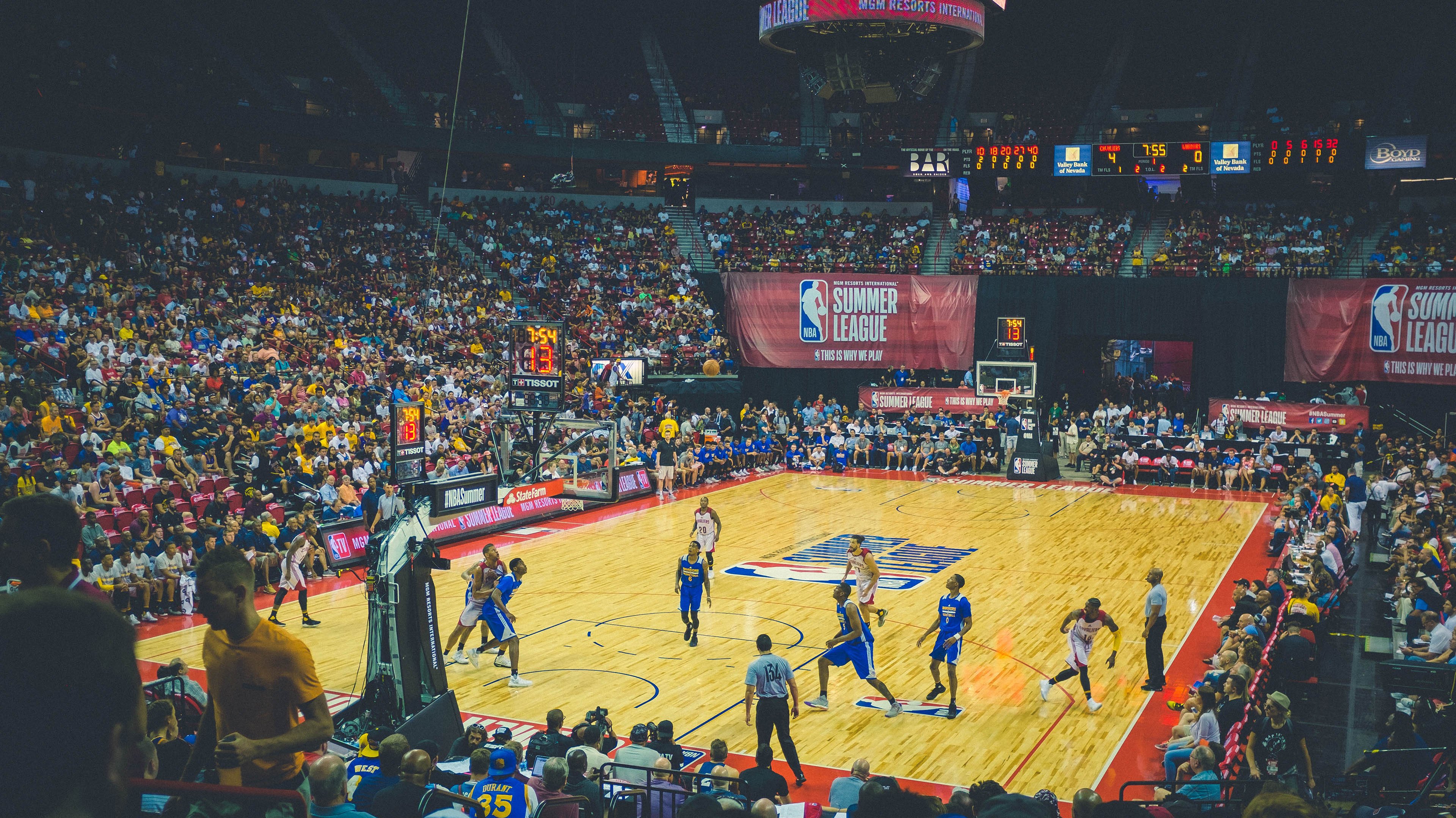 意甲焦点战之夜，格列兹曼彻底打爆防线